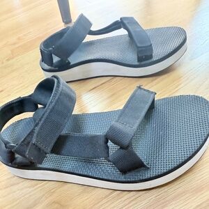 TEVA Women's Midform Universal Canvas Sandal - Black and White